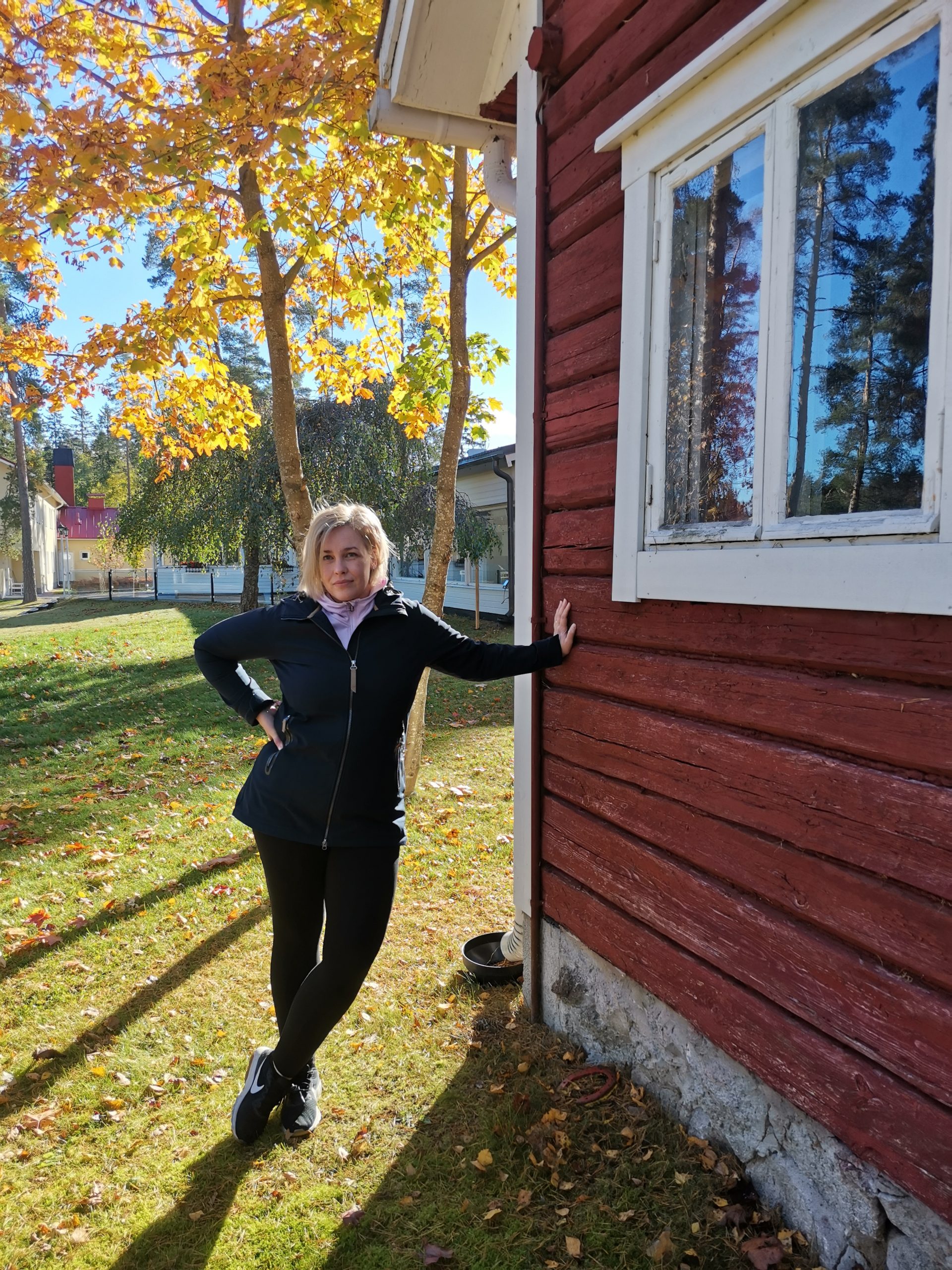 Työttömät leikkurin alla
